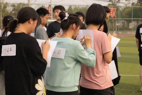 图片1 图片1